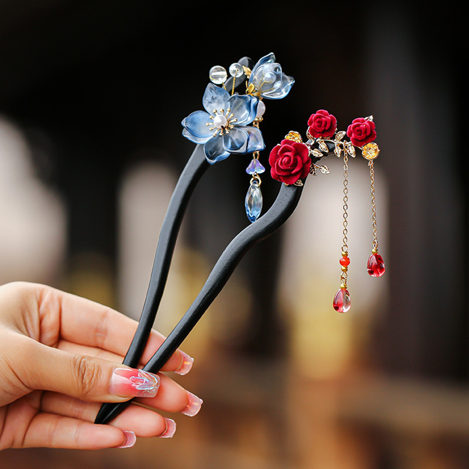 Pearl Hair Pin - กิ๊บติดผมพู่ดอกไม้สไตล์จีน วินเทจ ไม้ประดับมุก ดีไซน์สวยงาม หรูหรา สำหรับสาวๆ