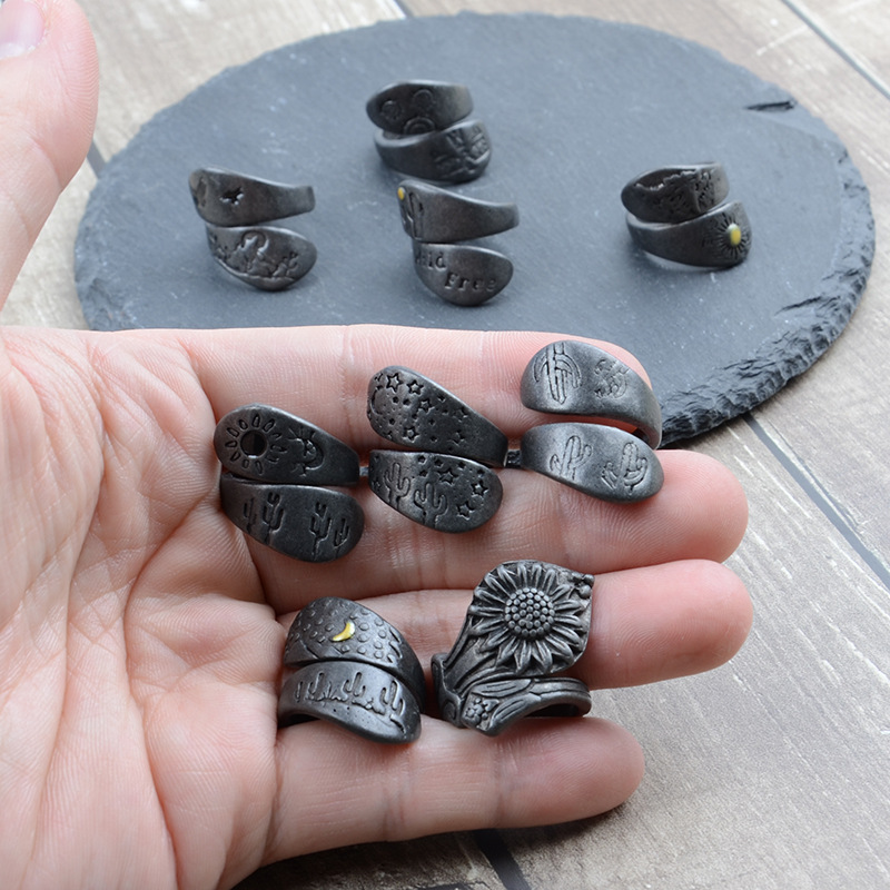 Women Accessories In Amazon - อุปกรณ์เสริม DIY สไตล์เรโทรสำหรับผู้ชายและผู้หญิงจาก Amazon แหวนซ้อนดีไซน์เฉพาะกลุ่ม ชุดเซ็ต