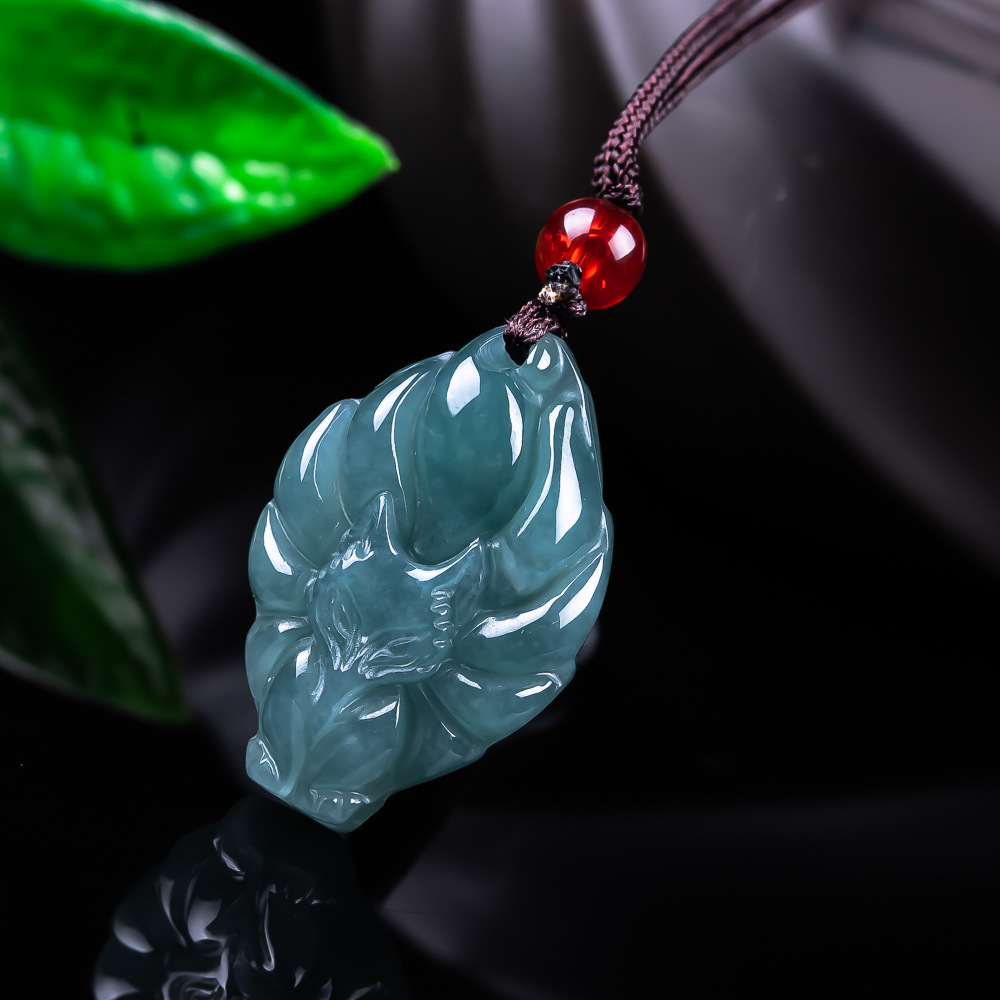 หยกพม่าธรรมชาติจี้รูปสุนัขจิ้ง - Women Accessories Trending บทวิจารณ์และราคา